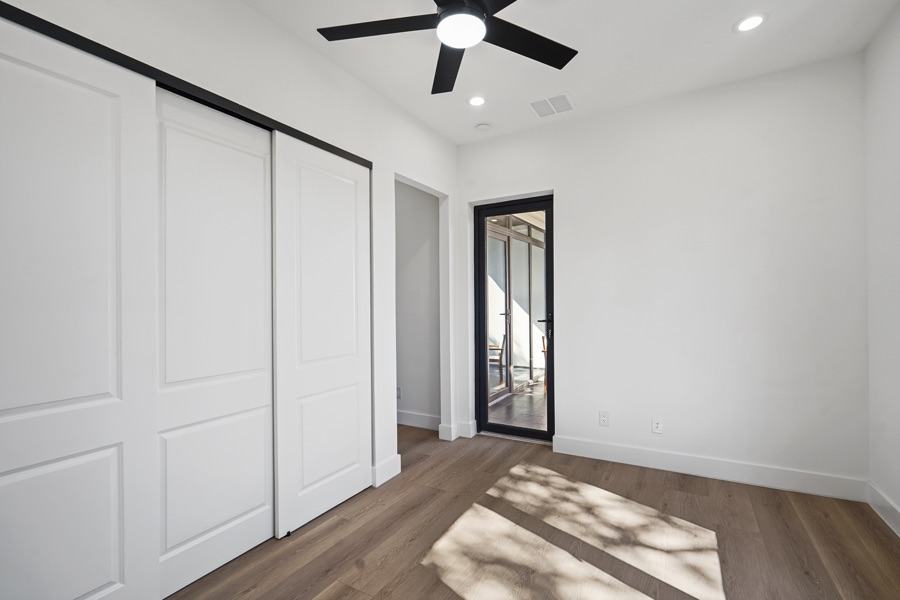 Royal Windoor installation at Laurel St, Bellaire, Royal Windoor project on Laurel St, Bellaire TX 77401
