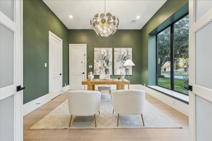 Royal Windoor windows and doors on Woodvine Dr, Houston TX 77055, Houston TX 77055